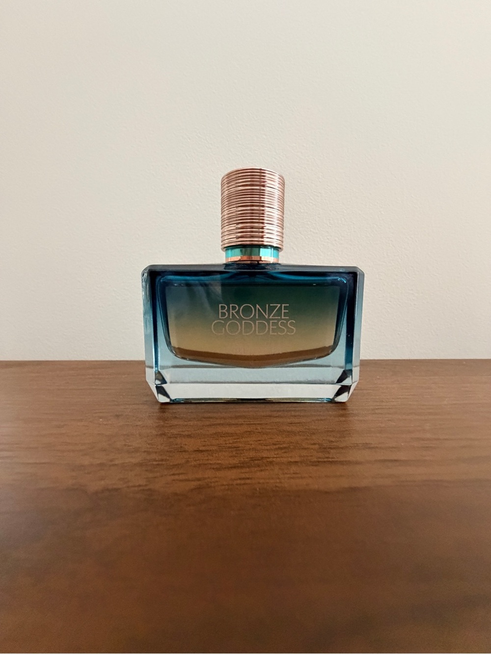 Bronze Goddess Night version perfume by Estée Lauder.